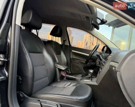 Черный Шкода Октавия, объемом двигателя 1.4 л и пробегом 275 тыс. км за 8990 $, фото 11 на Automoto.ua