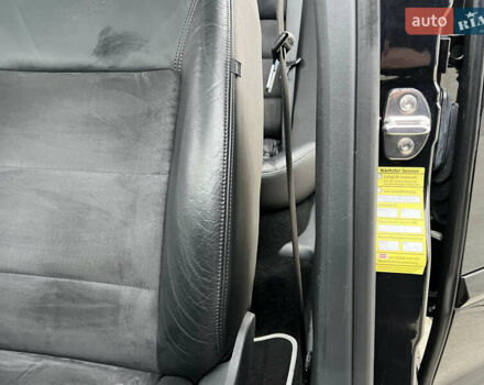 Черный Шкода Октавия, объемом двигателя 2 л и пробегом 229 тыс. км за 11650 $, фото 57 на Automoto.ua