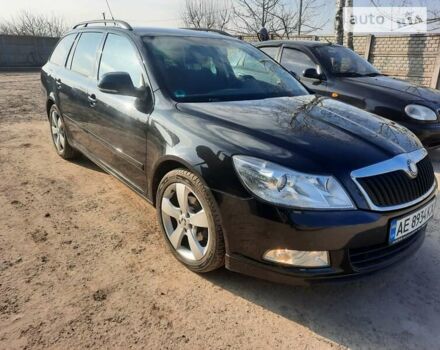 Чорний Шкода Октавія, об'ємом двигуна 1.39 л та пробігом 170 тис. км за 8500 $, фото 2 на Automoto.ua