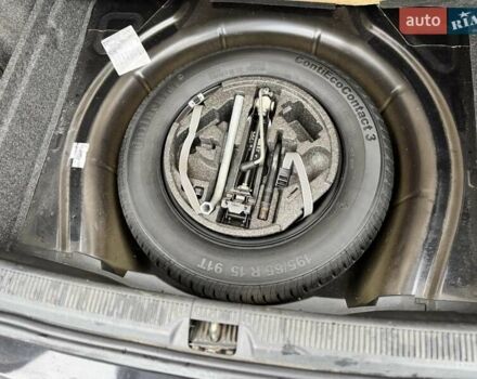 Черный Шкода Октавия, объемом двигателя 1.6 л и пробегом 305 тыс. км за 7600 $, фото 7 на Automoto.ua