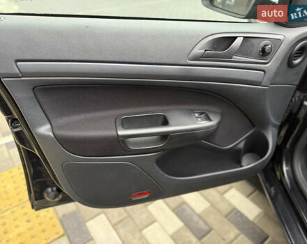 Чорний Шкода Октавія, об'ємом двигуна 1.6 л та пробігом 157 тис. км за 9000 $, фото 14 на Automoto.ua