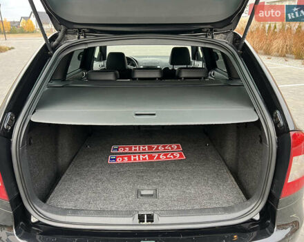 Черный Шкода Октавия, объемом двигателя 2 л и пробегом 265 тыс. км за 11950 $, фото 78 на Automoto.ua