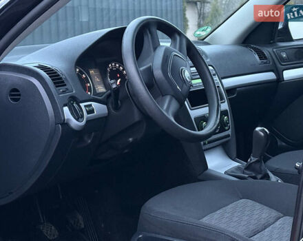 Черный Шкода Октавия, объемом двигателя 1.6 л и пробегом 202 тыс. км за 7490 $, фото 17 на Automoto.ua