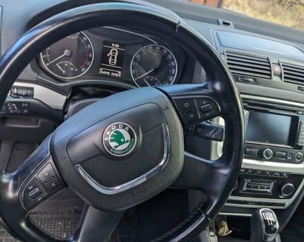 Шкода Октавия 2010 в Дрогобыче на Automoto.ua Черный Шкода Октавия, объемом двигателя 1.6 л и пробегом 224 тыс. км за 8500 $, фото 15 на Automoto.ua
