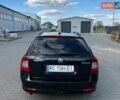 Черный Шкода Октавия, объемом двигателя 1.6 л и пробегом 380 тыс. км за 5700 $, фото 1 на Automoto.ua