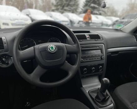 Чорний Шкода Октавія, об'ємом двигуна 1.4 л та пробігом 202 тис. км за 7200 $, фото 17 на Automoto.ua