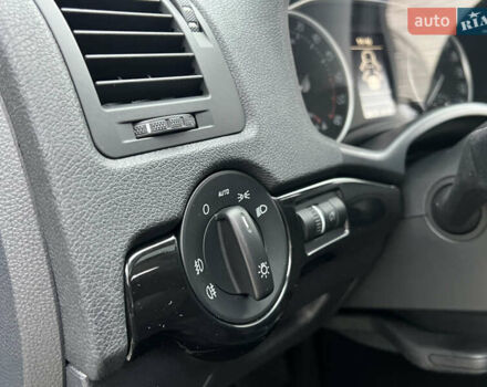 Черный Шкода Октавия, объемом двигателя 2 л и пробегом 229 тыс. км за 11650 $, фото 63 на Automoto.ua