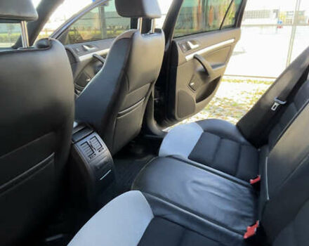 Шкода Октавия 2010 в Мукачеве на Automoto.ua Черный Шкода Октавия, объемом двигателя 1.98 л и пробегом 220 тыс. км за 9000 $, фото 6 на Automoto.ua