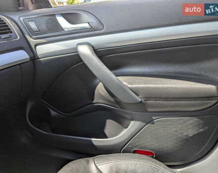 Черный Шкода Октавия, объемом двигателя 1.98 л и пробегом 176 тыс. км за 12400 $, фото 8 на Automoto.ua