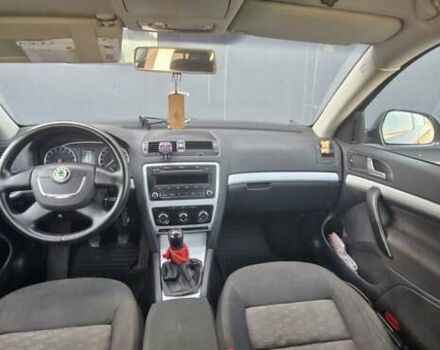 Шкода Октавия 2010 в Ковель на Automoto.ua Черный Шкода Октавия, объемом двигателя 1.6 л и пробегом 300 тыс. км за 6950 $, фото 6 на Automoto.ua