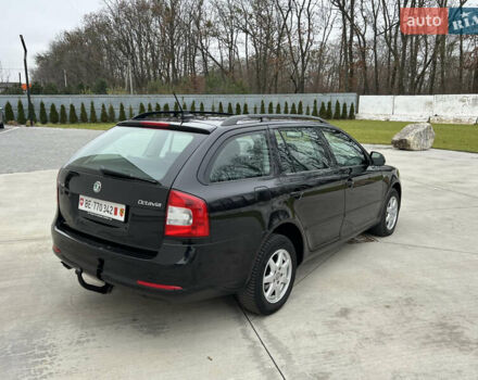 Черный Шкода Октавия, объемом двигателя 2 л и пробегом 229 тыс. км за 11650 $, фото 8 на Automoto.ua