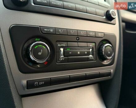 Черный Шкода Октавия, объемом двигателя 1.4 л и пробегом 275 тыс. км за 8990 $, фото 18 на Automoto.ua