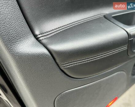 Черный Шкода Октавия, объемом двигателя 2 л и пробегом 229 тыс. км за 11650 $, фото 79 на Automoto.ua