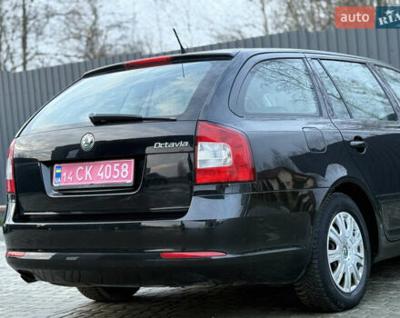 Черный Шкода Октавия, объемом двигателя 1.6 л и пробегом 202 тыс. км за 7490 $, фото 97 на Automoto.ua