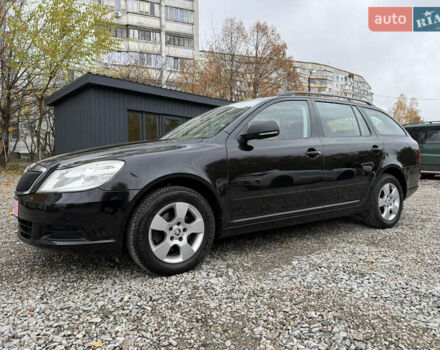 Черный Шкода Октавия, объемом двигателя 0 л и пробегом 167 тыс. км за 8100 $, фото 2 на Automoto.ua