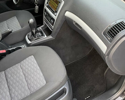 Чорний Шкода Октавія, об'ємом двигуна 1.6 л та пробігом 194 тис. км за 9399 $, фото 59 на Automoto.ua