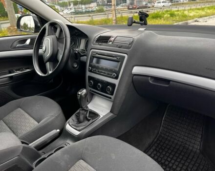 Чорний Шкода Октавія, об'ємом двигуна 0 л та пробігом 350 тис. км за 8000 $, фото 4 на Automoto.ua