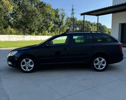 Черный Шкода Октавия, объемом двигателя 2 л и пробегом 270 тыс. км за 9800 $, фото 2 на Automoto.ua