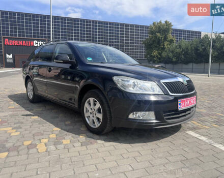 Черный Шкода Октавия, объемом двигателя 1.6 л и пробегом 274 тыс. км за 7999 $, фото 2 на Automoto.ua