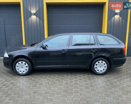 Черный Шкода Октавия, объемом двигателя 1.6 л и пробегом 198 тыс. км за 6999 $, фото 5 на Automoto.ua