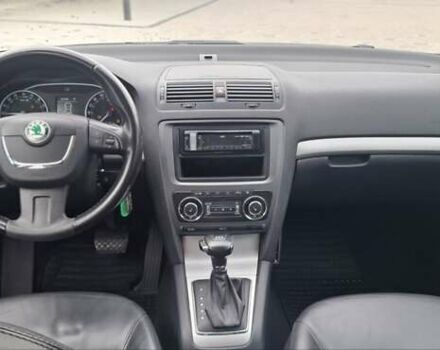 Шкода Октавия 2011 в Виннице на Automoto.ua Черный Шкода Октавия, объемом двигателя 1.6 л и пробегом 202 тыс. км за 8500 $, фото 1 на Automoto.ua