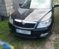 Черный Шкода Октавия, объемом двигателя 1.2 л и пробегом 130 тыс. км за 7600 $, фото 1 на Automoto.ua