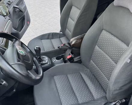 Черный Шкода Октавия, объемом двигателя 1.6 л и пробегом 273 тыс. км за 7400 $, фото 33 на Automoto.ua