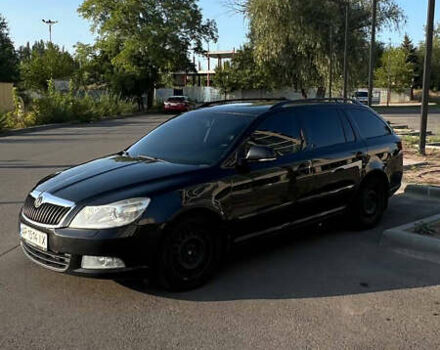Черный Шкода Октавия, объемом двигателя 2 л и пробегом 375 тыс. км за 8100 $, фото 5 на Automoto.ua