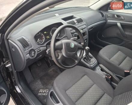 Чорний Шкода Октавія, об'ємом двигуна 1.6 л та пробігом 221 тис. км за 8600 $, фото 44 на Automoto.ua