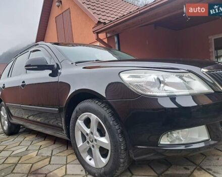 Чорний Шкода Октавія, об'ємом двигуна 1.6 л та пробігом 267 тис. км за 7200 $, фото 2 на Automoto.ua