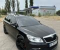 Черный Шкода Октавия, объемом двигателя 2 л и пробегом 160 тыс. км за 12000 $, фото 1 на Automoto.ua