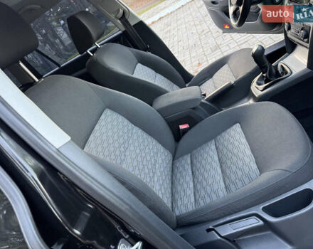 Черный Шкода Октавия, объемом двигателя 1.6 л и пробегом 243 тыс. км за 8350 $, фото 44 на Automoto.ua