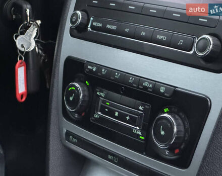 Черный Шкода Октавия, объемом двигателя 1.98 л и пробегом 188 тыс. км за 8700 $, фото 45 на Automoto.ua