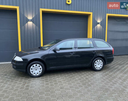 Черный Шкода Октавия, объемом двигателя 1.6 л и пробегом 198 тыс. км за 6999 $, фото 6 на Automoto.ua