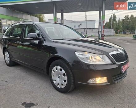 Черный Шкода Октавия, объемом двигателя 1.6 л и пробегом 221 тыс. км за 8750 $, фото 4 на Automoto.ua