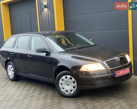 Черный Шкода Октавия, объемом двигателя 1.6 л и пробегом 198 тыс. км за 6999 $, фото 18 на Automoto.ua