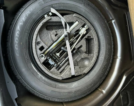 Черный Шкода Октавия, объемом двигателя 1.6 л и пробегом 243 тыс. км за 8350 $, фото 71 на Automoto.ua