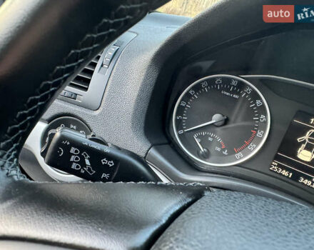 Черный Шкода Октавия, объемом двигателя 1.6 л и пробегом 243 тыс. км за 8350 $, фото 60 на Automoto.ua