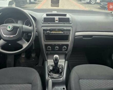 Черный Шкода Октавия, объемом двигателя 1.6 л и пробегом 245 тыс. км за 6790 $, фото 19 на Automoto.ua