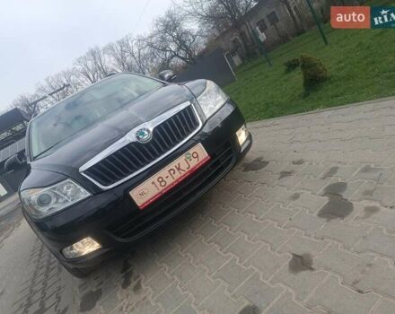 Черный Шкода Октавия, объемом двигателя 1.2 л и пробегом 214 тыс. км за 6900 $, фото 1 на Automoto.ua