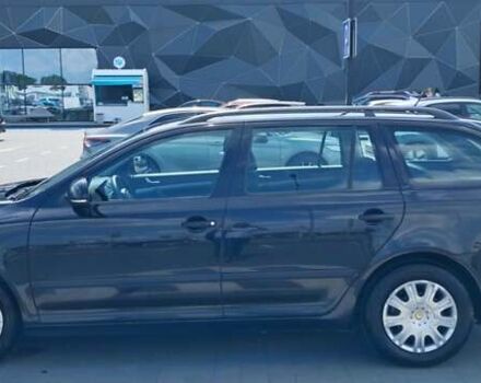 Черный Шкода Октавия, объемом двигателя 1.6 л и пробегом 276 тыс. км за 8100 $, фото 3 на Automoto.ua