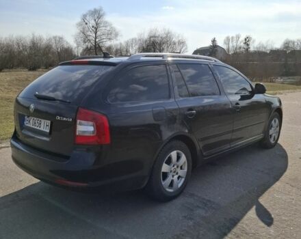 Черный Шкода Октавия, объемом двигателя 1.6 л и пробегом 251 тыс. км за 8000 $, фото 3 на Automoto.ua
