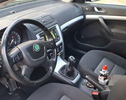 Чорний Шкода Октавія, об'ємом двигуна 1.6 л та пробігом 241 тис. км за 8700 $, фото 9 на Automoto.ua