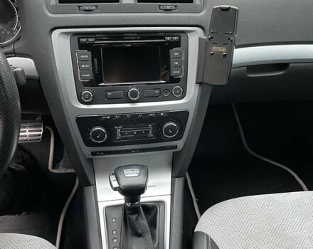 Черный Шкода Октавия, объемом двигателя 1.97 л и пробегом 265 тыс. км за 10900 $, фото 10 на Automoto.ua