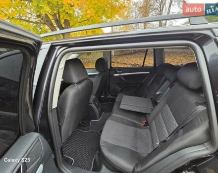 Черный Шкода Октавия, объемом двигателя 1.6 л и пробегом 243 тыс. км за 8999 $, фото 12 на Automoto.ua