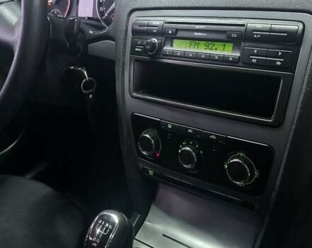 Черный Шкода Октавия, объемом двигателя 1.6 л и пробегом 245 тыс. км за 6790 $, фото 23 на Automoto.ua