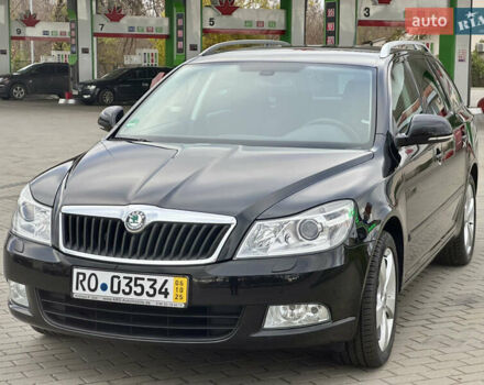 Черный Шкода Октавия, объемом двигателя 1.6 л и пробегом 157 тыс. км за 11390 $, фото 2 на Automoto.ua