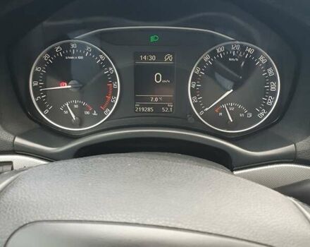 Черный Шкода Октавия, объемом двигателя 1.6 л и пробегом 220 тыс. км за 7950 $, фото 19 на Automoto.ua