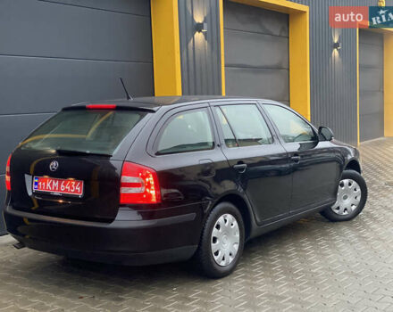 Черный Шкода Октавия, объемом двигателя 1.6 л и пробегом 198 тыс. км за 6999 $, фото 16 на Automoto.ua