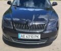 Черный Шкода Октавия, объемом двигателя 1.6 л и пробегом 267 тыс. км за 7600 $, фото 1 на Automoto.ua